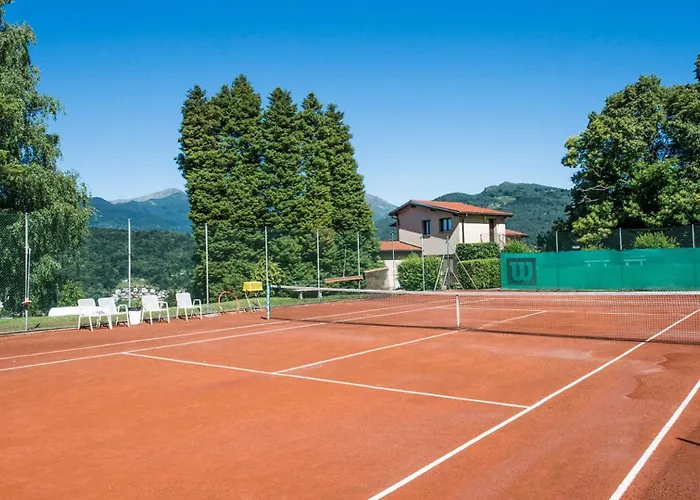 Court House Sonvico アパート